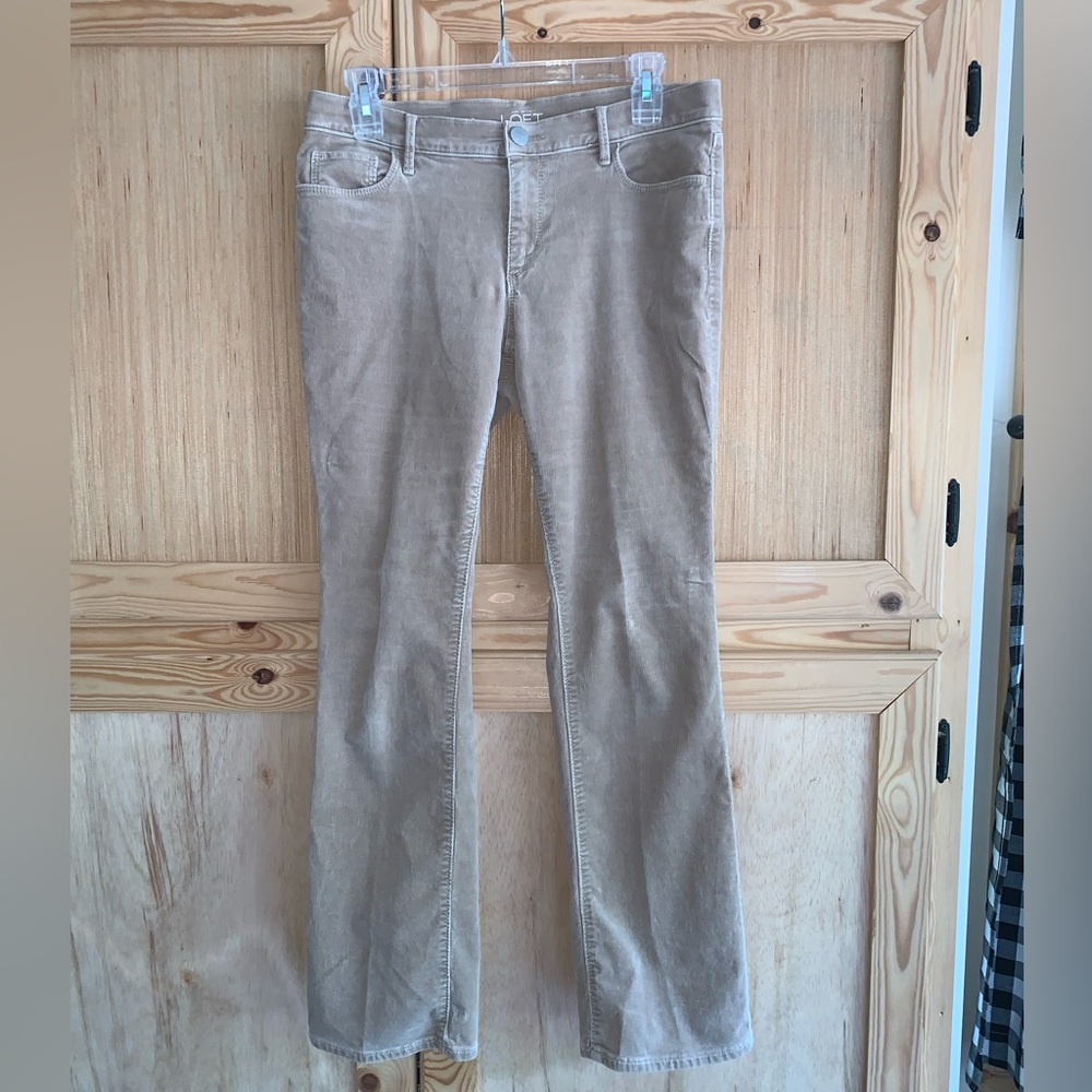 Ann Taylor LOFT “modern boot” tan khaki corduroy pants size 29/8P